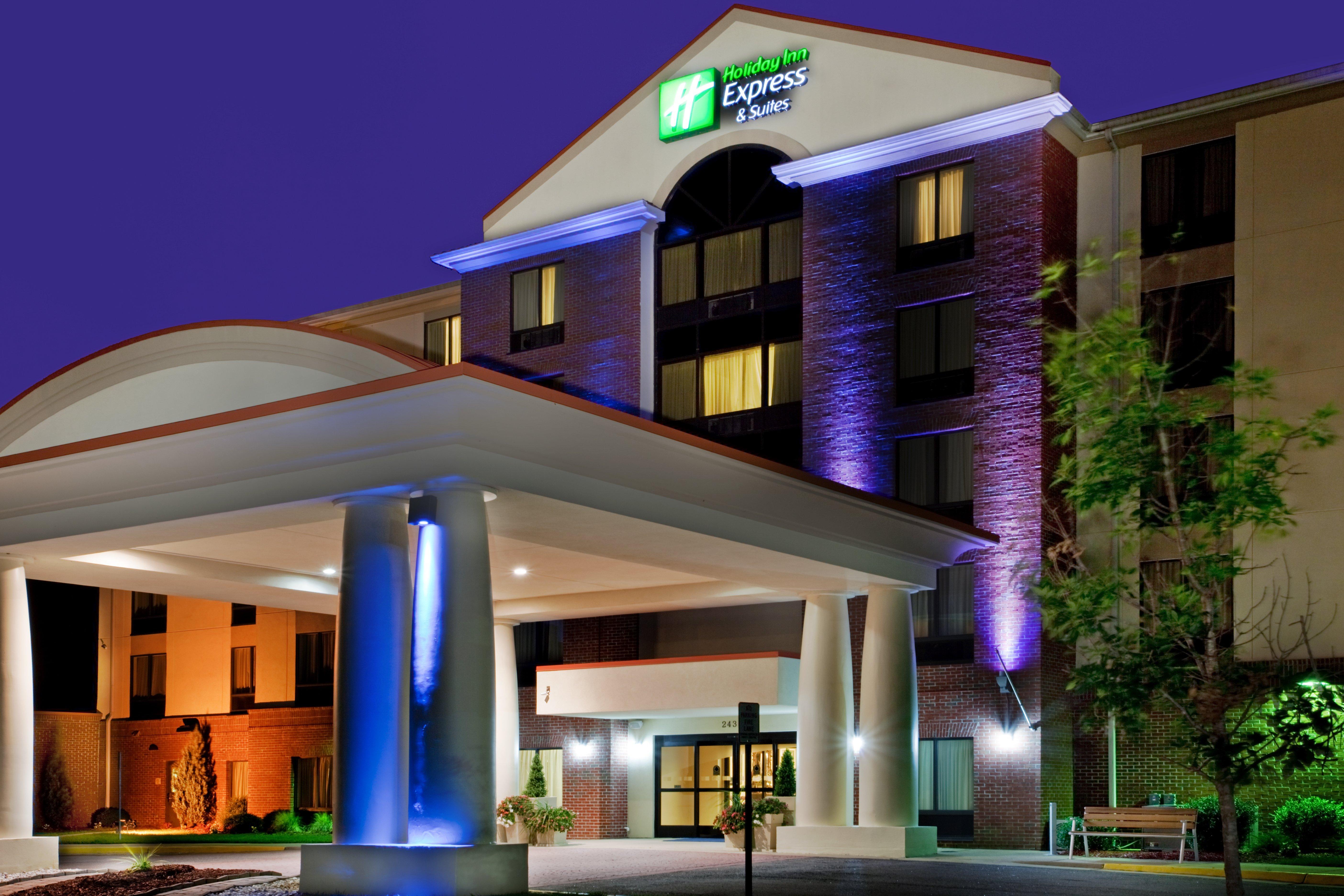 Holiday Inn Express & Suites Chesapeake By Ihg Екстериор снимка