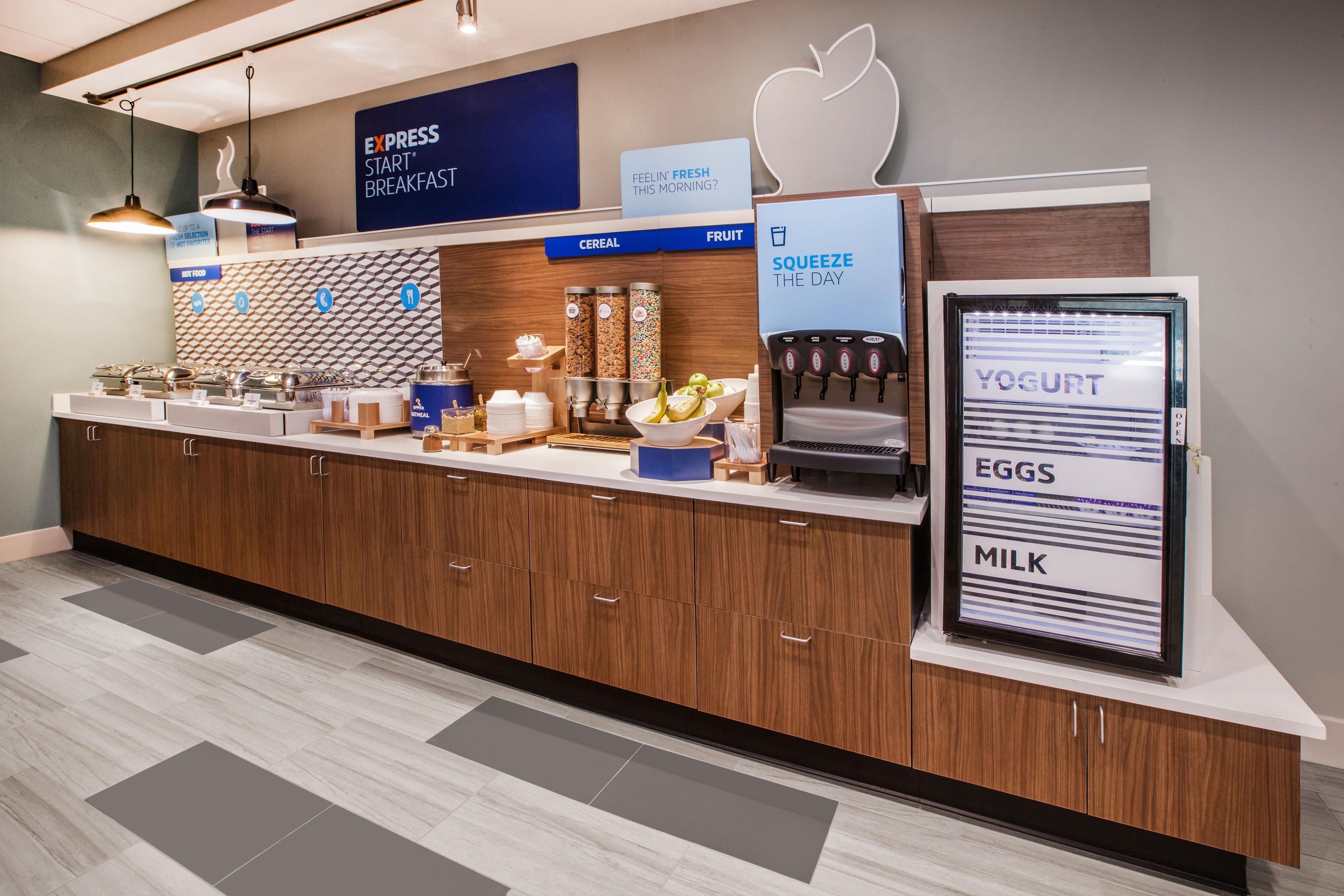Holiday Inn Express & Suites Chesapeake By Ihg Екстериор снимка